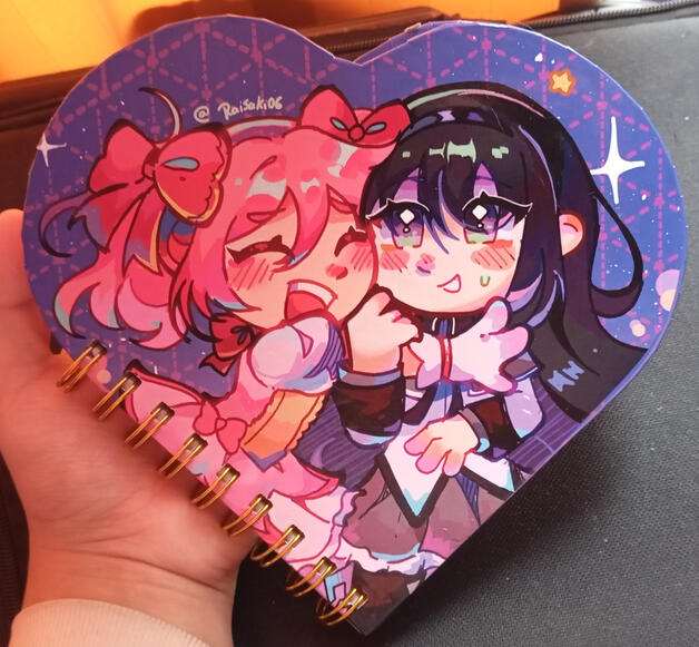 Libreta Madoka y Homura